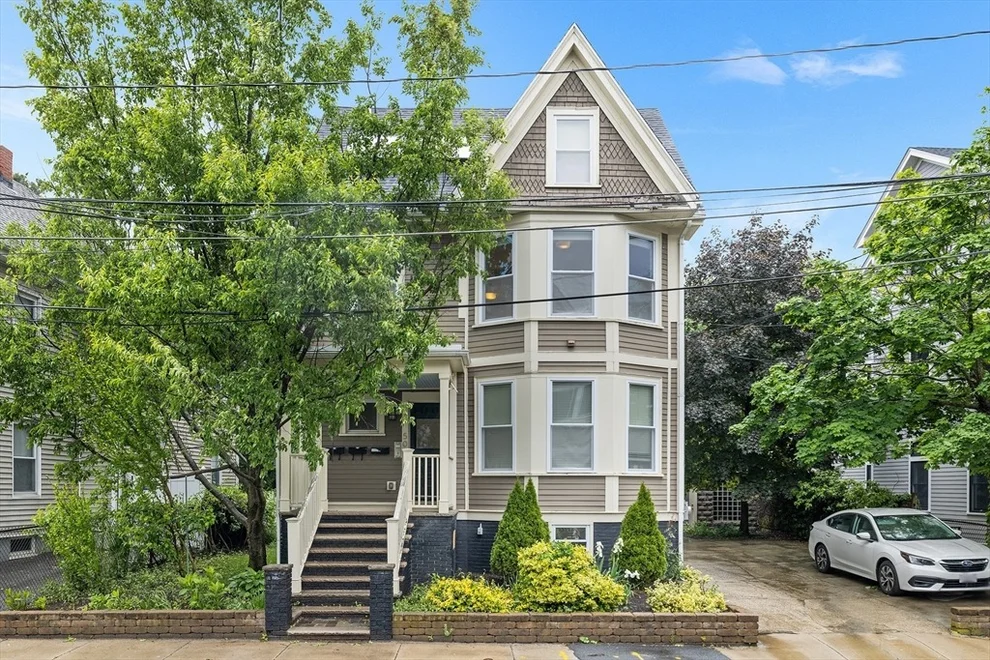 Unit for sale at 50 Alpine St, Somerville, MA 02144