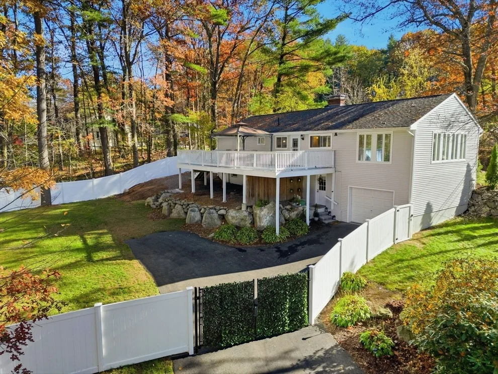 Unit for sale at 300 Malden St, Holden, MA 01520