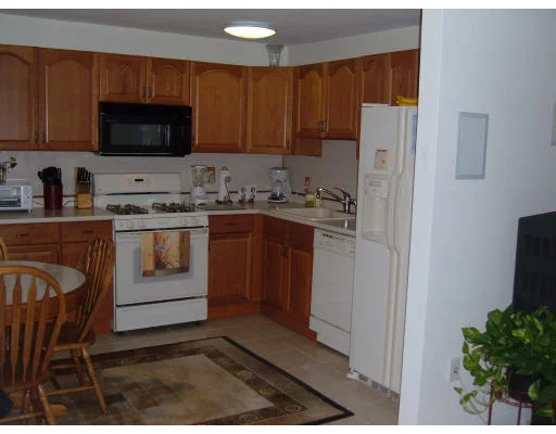 Unit for sale at 4 Fernview Ave, North Andover, MA 01845