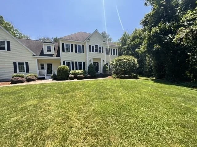 Unit for sale at 245 Willow St, Mansfield, MA 02048