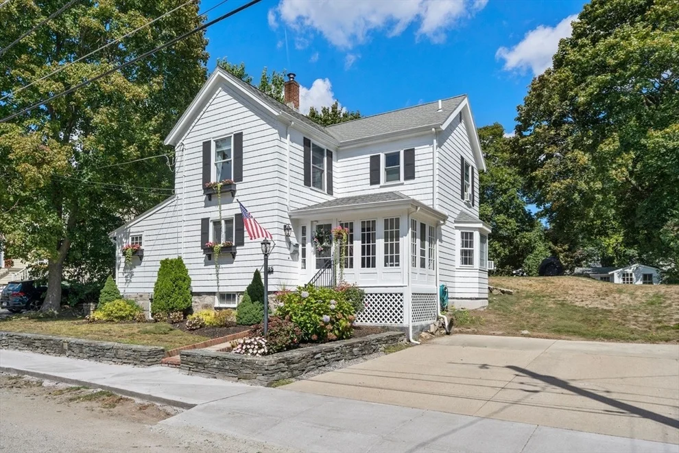 Unit for sale at 85 Casey St, Norwood, MA 02062