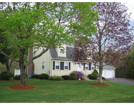 Unit for sale at 6 Foliage Drive, Walpole, MA 02081