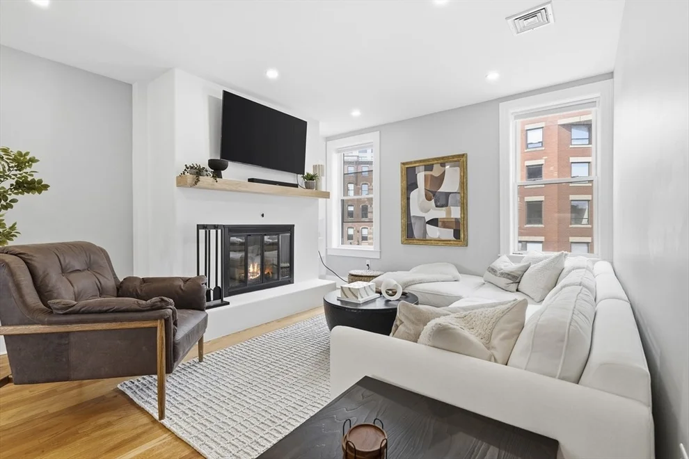 Unit for sale at 129 North Washington St, Boston, MA 02113