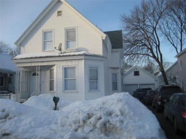 Unit for sale at 31 Winthrop Ave, Lowell, MA 01851