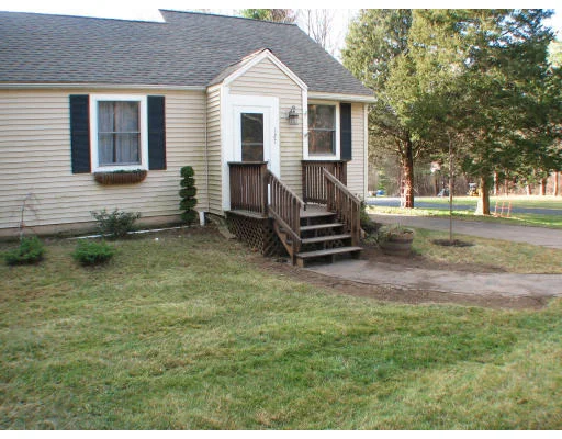 Unit for sale at 127 Mount Blue St, Norwell, MA 02061