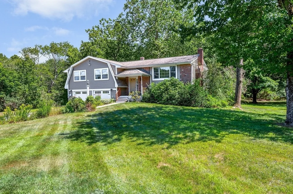 Unit for sale at 3 San Mateo Dr, Chelmsford, MA 01824