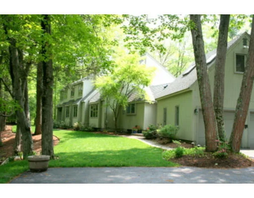 Unit for sale at 19 Fort Pond Rd, Acton, MA 01720