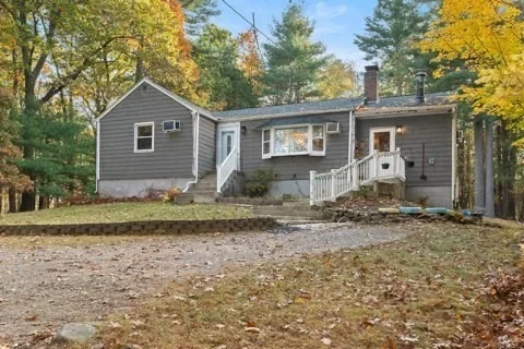 Unit for sale at 54 Willowdale Rd, Topsfield, MA 01983