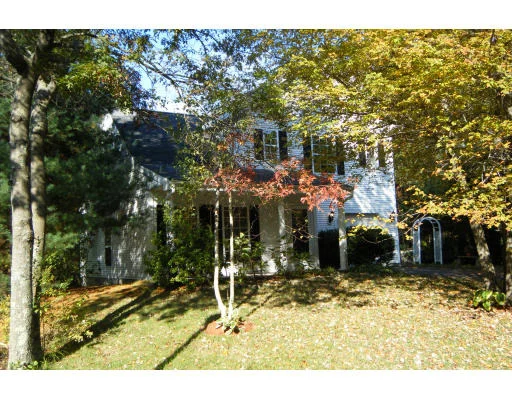 Unit for sale at 10 Cobb Ln, Foxboro, MA 02035