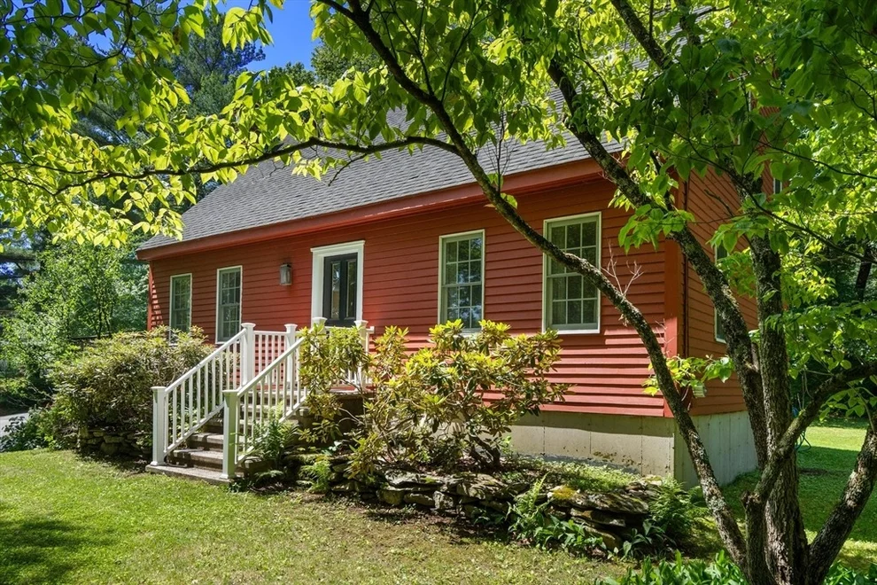 Unit for sale at 130 Burlingame Rd, Charlton, MA 01507