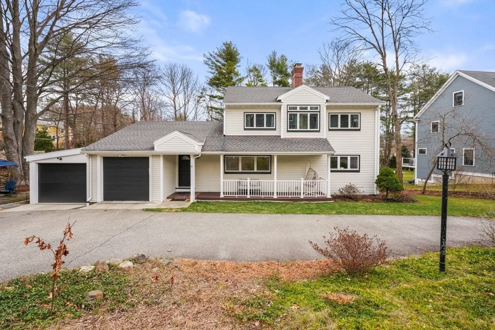Unit for sale at 9 Flintlock Rd, Lexington, MA 02420