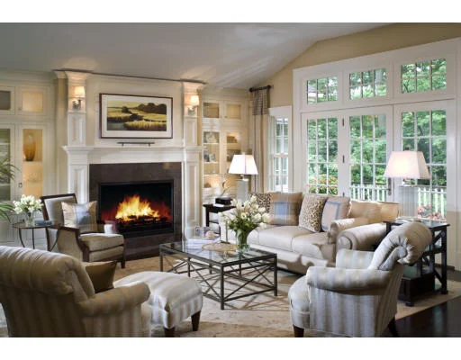 Unit for sale at 4 Flagg Circle, Weston, MA 02493