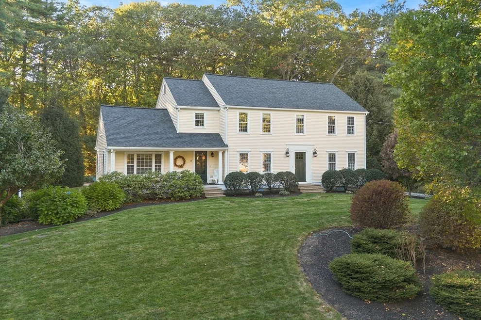 Unit for sale at 19 Lincoln Dr, Acton, MA 01720