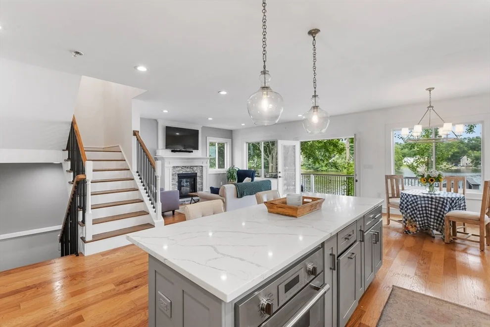 Unit for sale at 46 Crescent Ave, Lynnfield, MA 01940