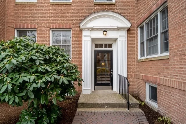 Unit for sale at 46 Browne St, Brookline, MA 02446