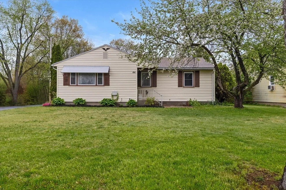 Unit for sale at 44 Lower Westfield Rd, Holyoke, MA 01040