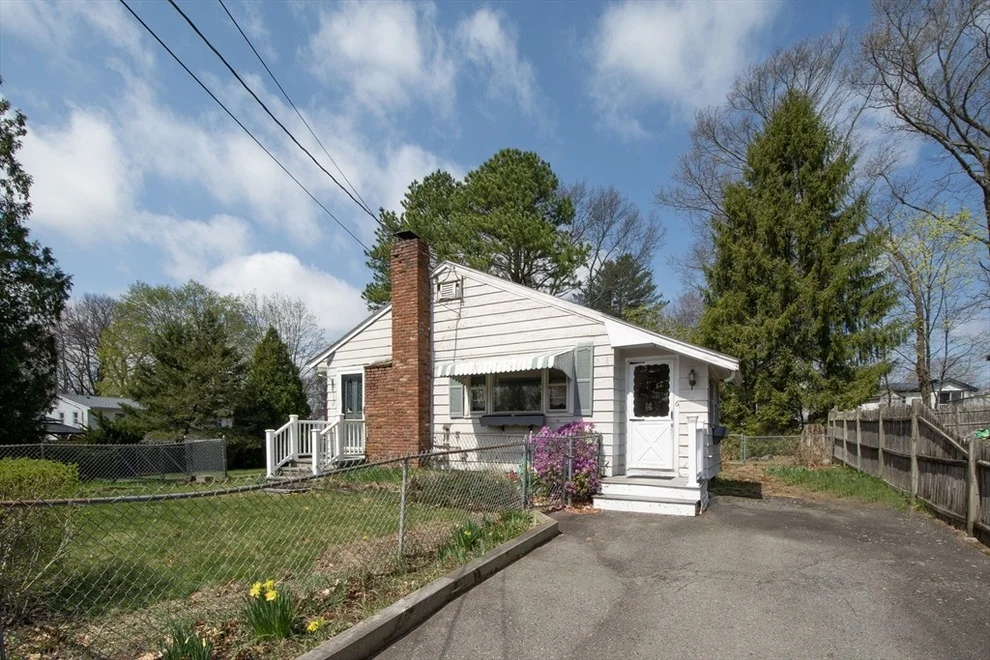 Unit for sale at 6 Clover Road, Holbrook, MA 02343