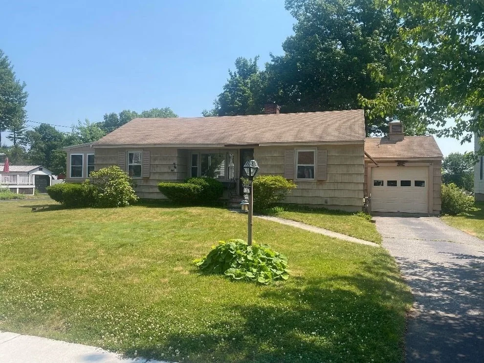 Unit for sale at 227 Greeley St, Clinton, MA 01510