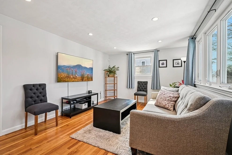 Unit for sale at 265 Manning St, Hudson, MA 01749