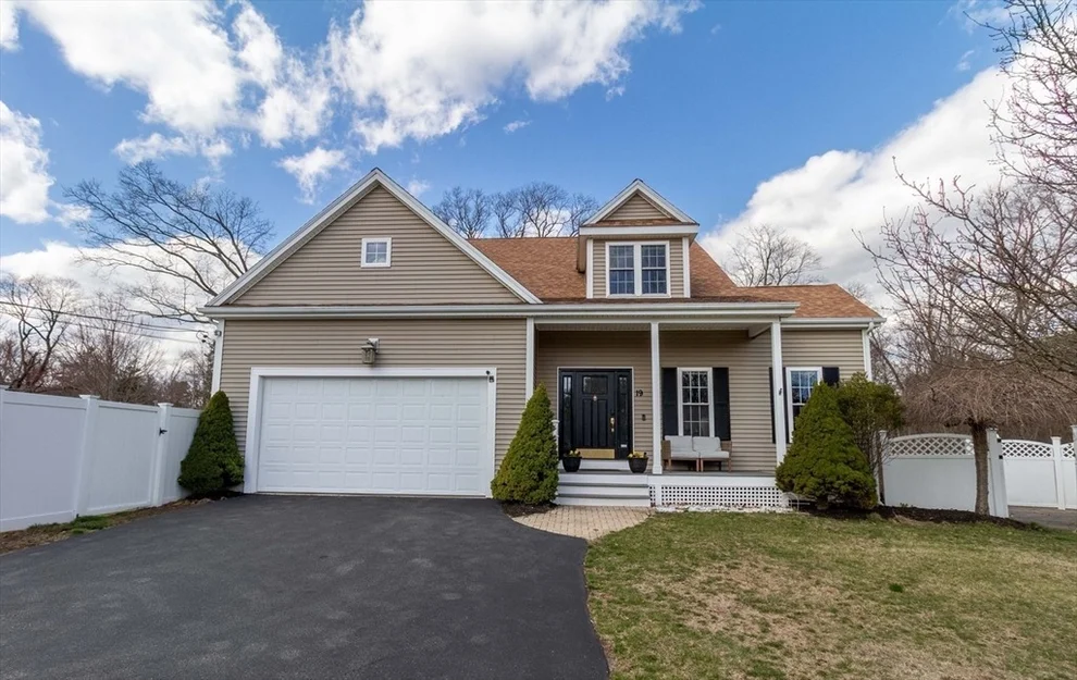 Unit for sale at 19 Kenney Dr, Medway, MA 02053