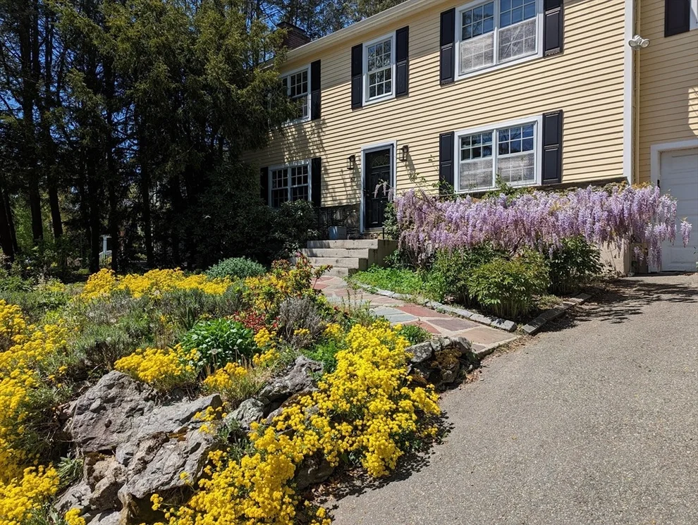 Unit for sale at 67 Walnut Hill Rd, Newton, MA 02459