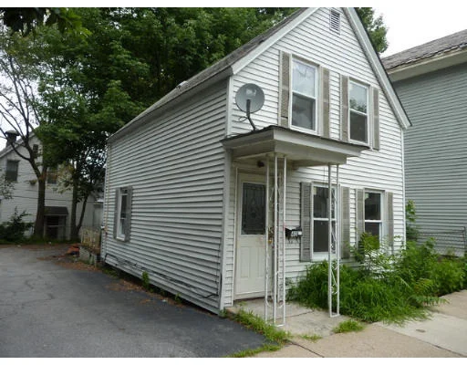 Unit for sale at 40 Bowdoin St, Worcester, MA 01609