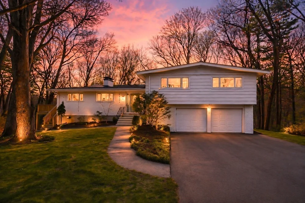 Unit for sale at 7 Clover Lane, Natick, MA 01760