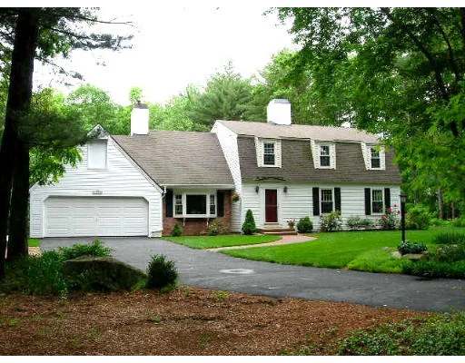 Unit for sale at 56 Richardson Rd, Boxborough, MA 01719