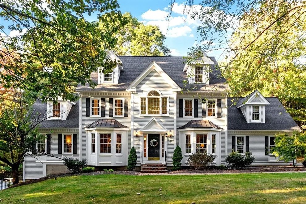 Unit for sale at 89 School House Ln, Boxborough, MA 01719