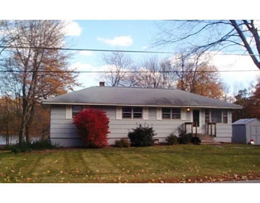 Unit for sale at 4 Shore Dr, Grafton, MA 01536