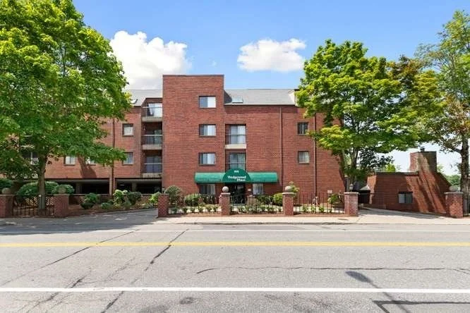 Unit for sale at 666 Main Street, Winchester, MA 01890