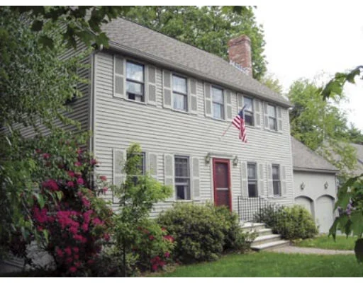 Unit for sale at 61 Lynnhaven, Leominster, MA 01453