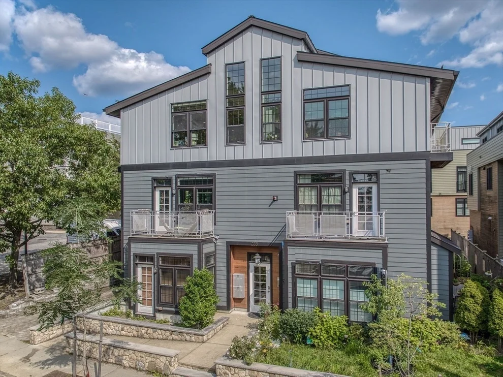 Unit for sale at 235 Lowell St, Somerville, MA 02144