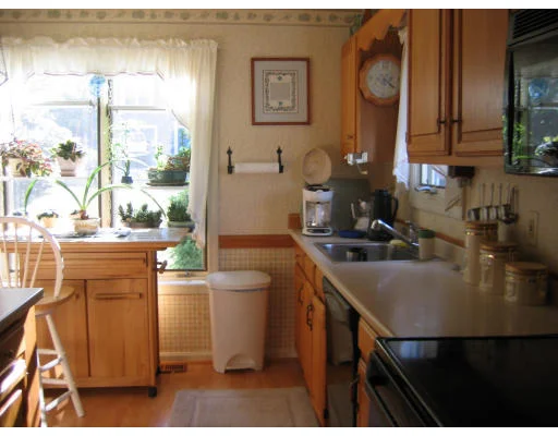 Unit for sale at 25 Country Hill Ln, Haverhill, MA 01832