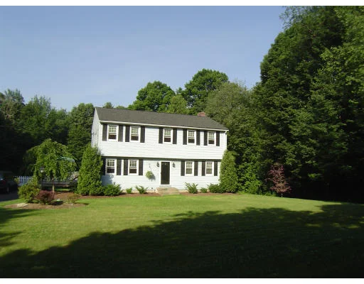 Unit for sale at 161 Burbank Rd, Sutton, MA 01590