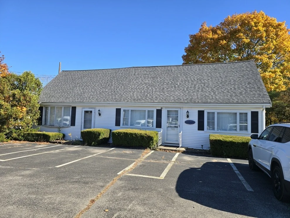 Unit for sale at 702 Washington St, Easton, MA 02375