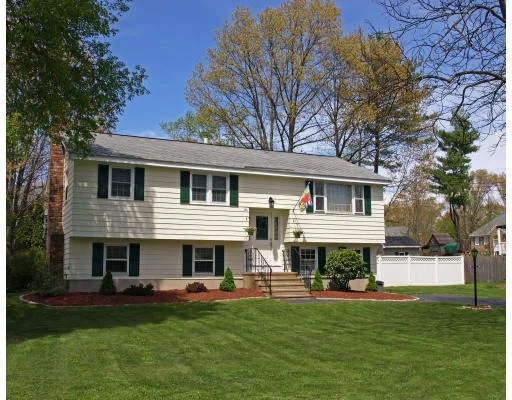 Unit for sale at 146 Crow Lane, Newburyport, MA 01950