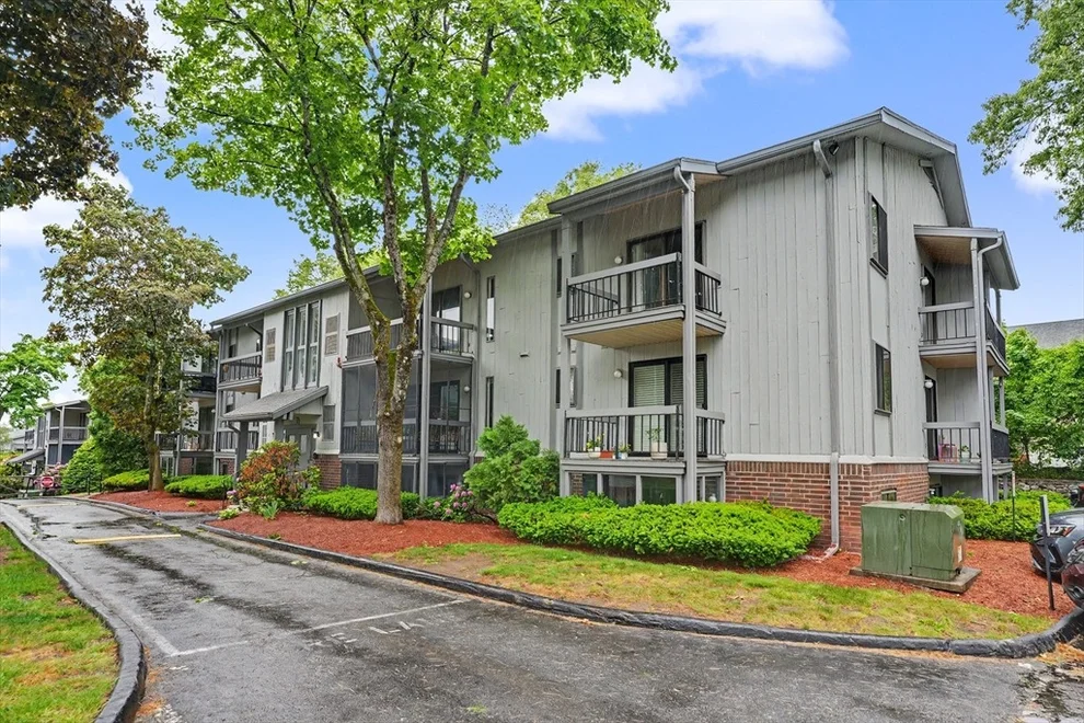 Unit for sale at 1461 Pawtucket Blvd, Lowell, MA 01854
