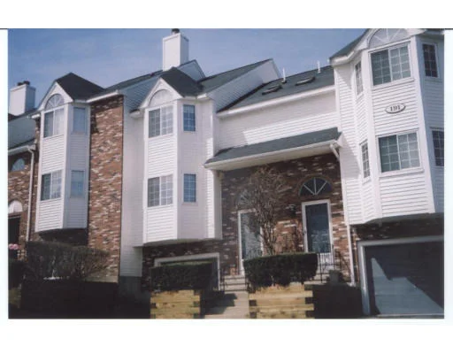 Unit for sale at 191 Tall Oaks Dr,Attached Garage, Weymouth, MA 02190