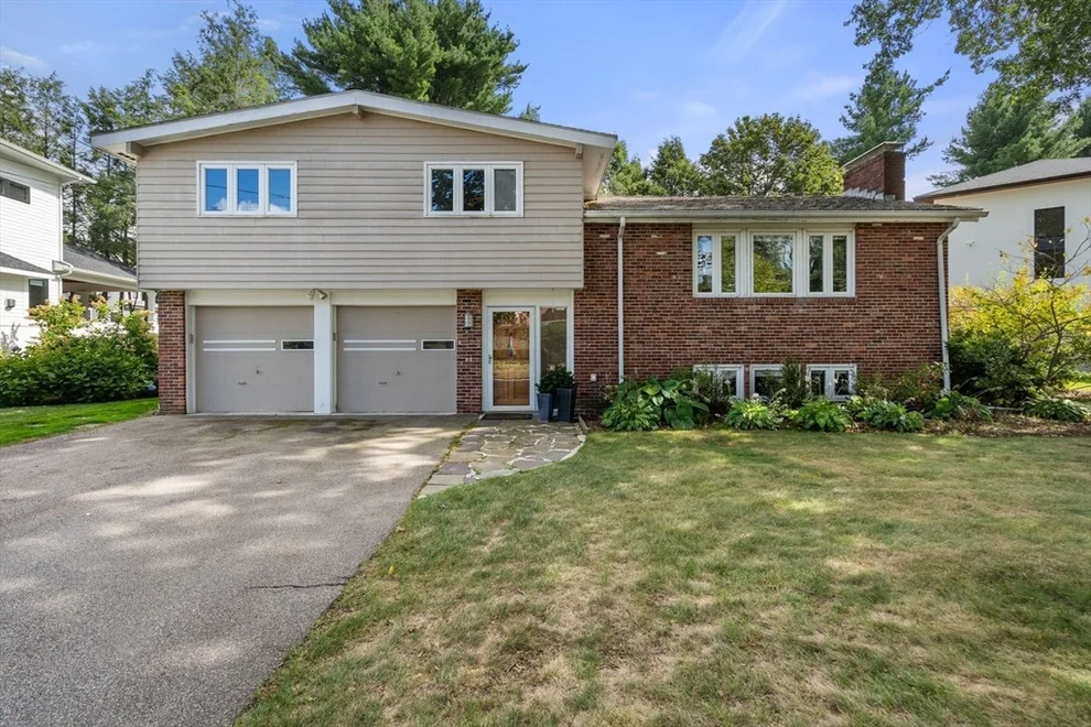 Unit for sale at 30 Esty Farm Rd, Newton, MA 02459