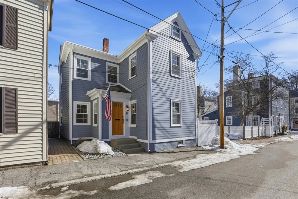 Unit for sale at 6 Atkinson St, Newburyport, MA 01950