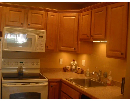 Unit for sale at 131 Creek St, Wrentham, MA 02093