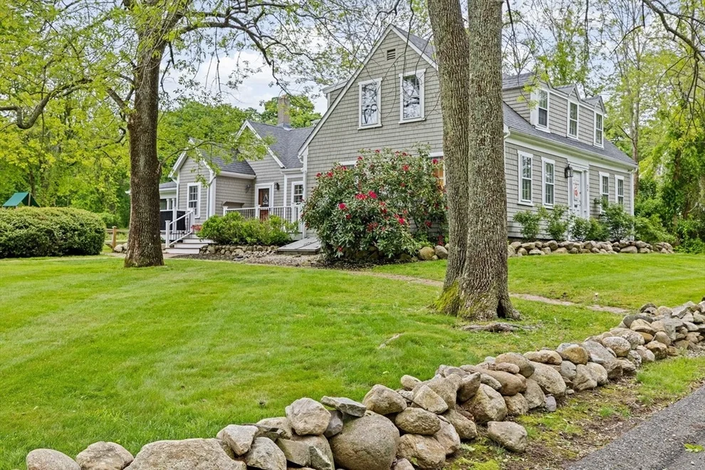 Unit for sale at 24 Bow St., Marshfield, MA 02050