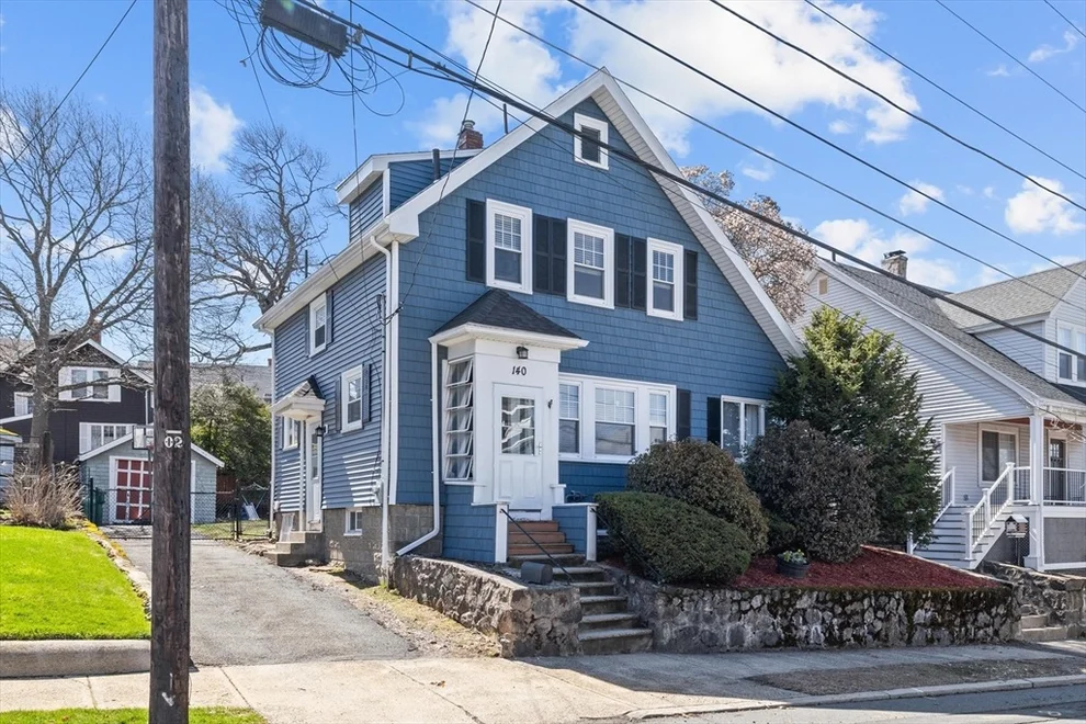 Unit for sale at 140 Woodlawn St, Lynn, MA 01904