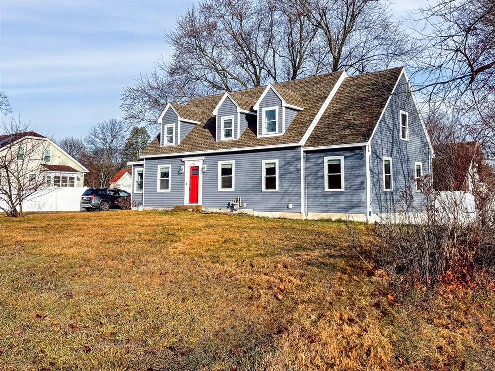Unit for sale at 222 Dalton Rd, Chelmsford, MA 01824