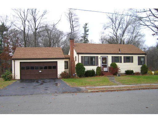 Unit for sale at 52 Warren Avenue, Rockland, MA 02370