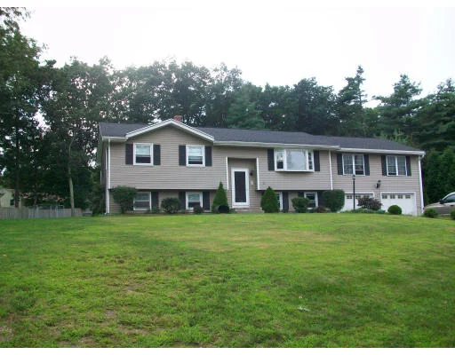 Unit for sale at 20 Patricia Ln, Dracut, MA 01826
