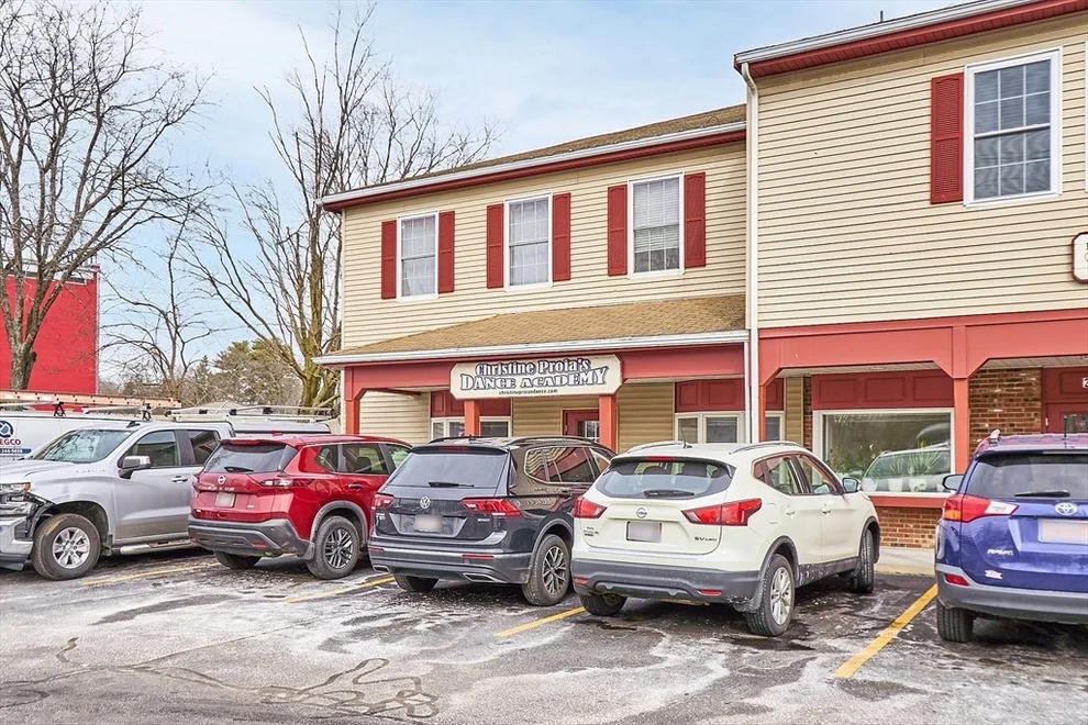 Unit for sale at 200 Walnut St, Saugus, MA 01906