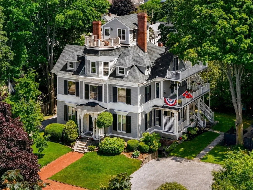 Unit for sale at 39 Broad St, Newburyport, MA 01950