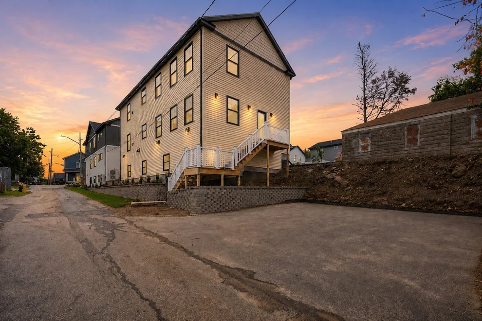 Unit for sale at 10 Buffalo Ct, Providence, RI 02909